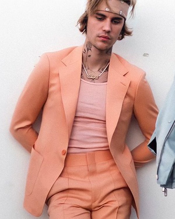 Justin_Bieber_Peaches_Suit_1