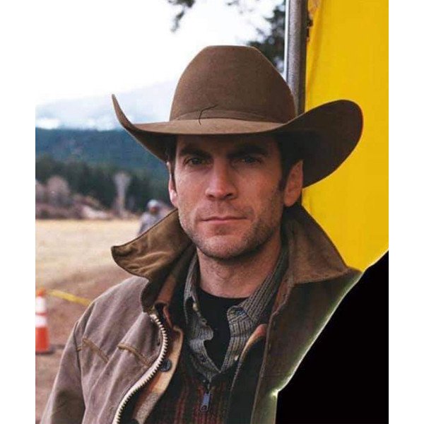 Yellowstone_Jamie_Dutton_Leather_Jacket_3