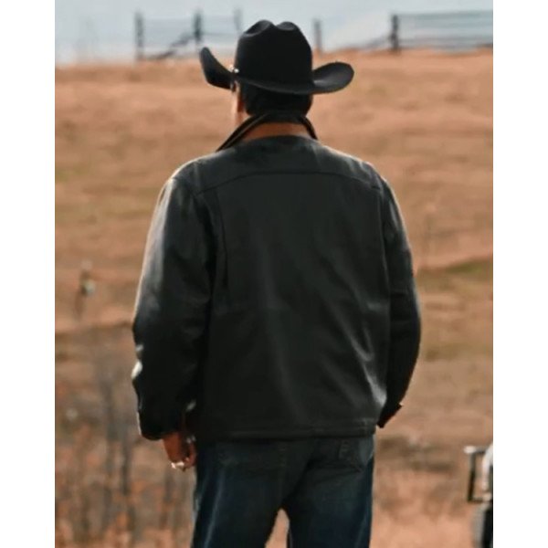 Yellowstone_Season_4_Thomas_Rainwater_Jacket_2