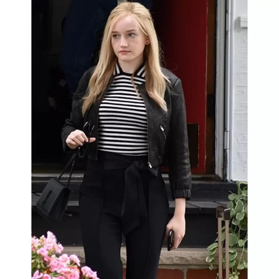 INVENTING_ANNA_2022_ANNA_DELVEY_JACKET