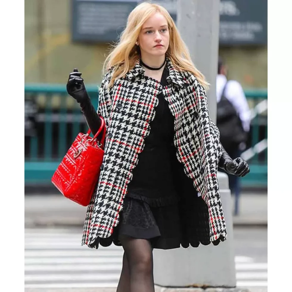 JULIA_GARNER _INVENTING_ANNA _COAT
