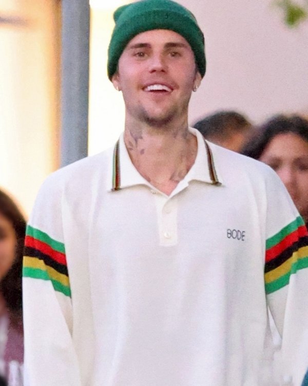 Justin_Bieber_Out_To_Pick_Up_Dinner_Polo_Shirt_1