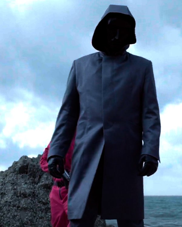 Squid_Game_2021_Frontman_Coat_1