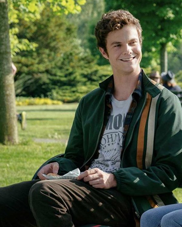 The_Boys_S03_Jack_Quaid_Striped_Jacket