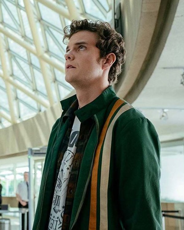 The_Boys_S03_Jack_Quaid_Striped_Jacket_1