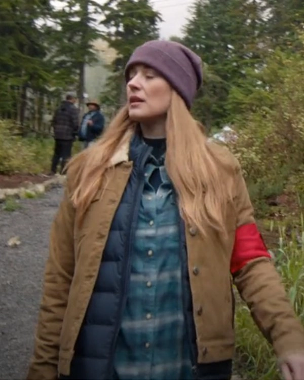 Virgin_River_Season_3_Melinda_Monroe_Shearling_Collar_Jacket_3
