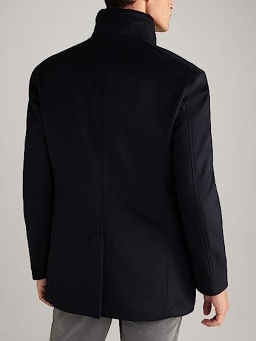 Alcott-Movie-Extraction-2-Idris-Elba-Black-Wool-Coat-510x680