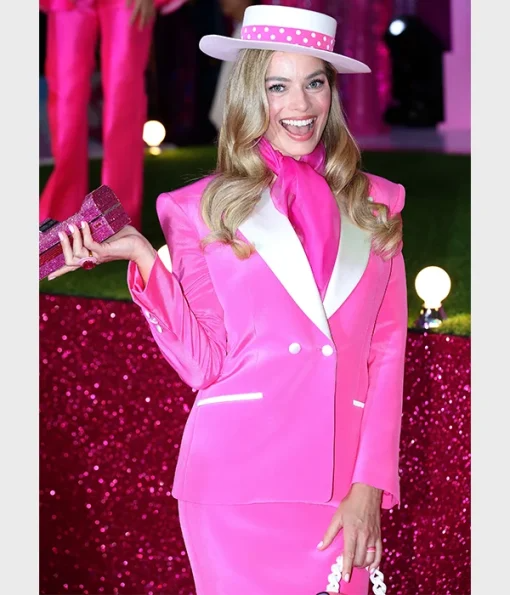 Margot-Robbie-Barbie-2023-Pink-Blazer-510x595