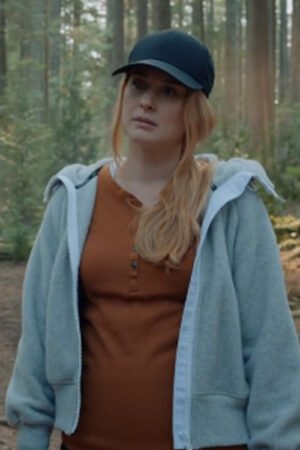 Virgin-River-S05-Melinda-Monroe-Grey-Hooded-Jacket-5