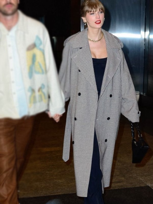 SNL Afterparty Dinner Taylor Swift Grey Oversized T