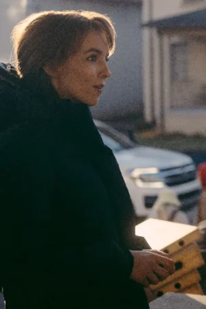 The Bikeriders 2024 Jodie Comer Black Puffer Jacket