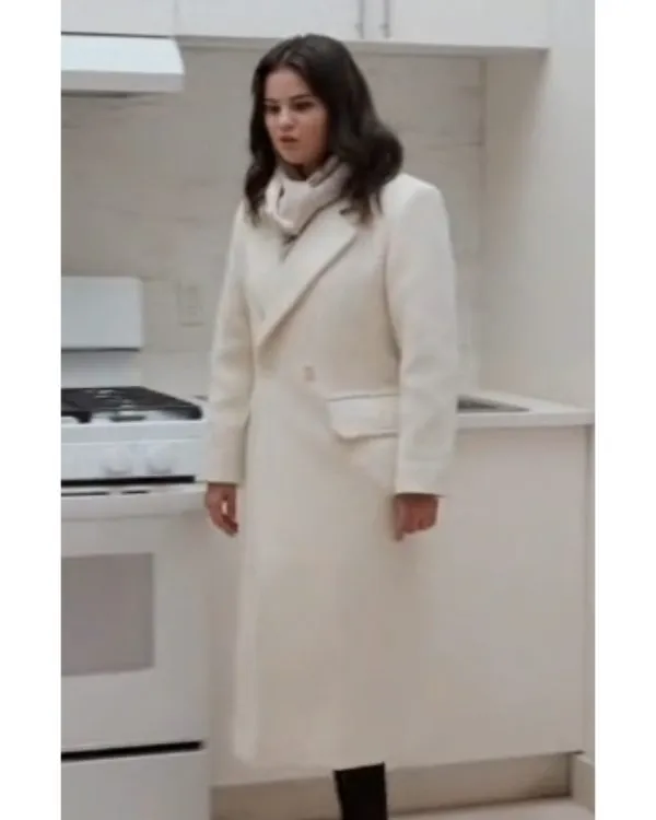 Only Murders In The Building S03 Selena Gomez White Coat - Image 5