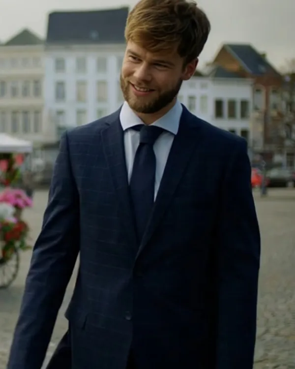 The Perfect Setting David Elsendoorn Blue Suit
