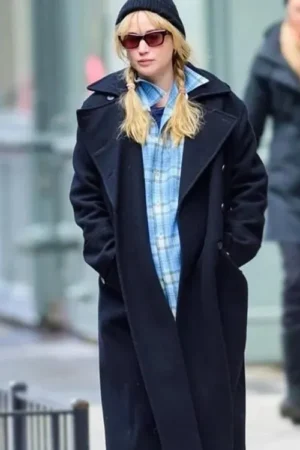 Jennifer Lawrence Black Coat