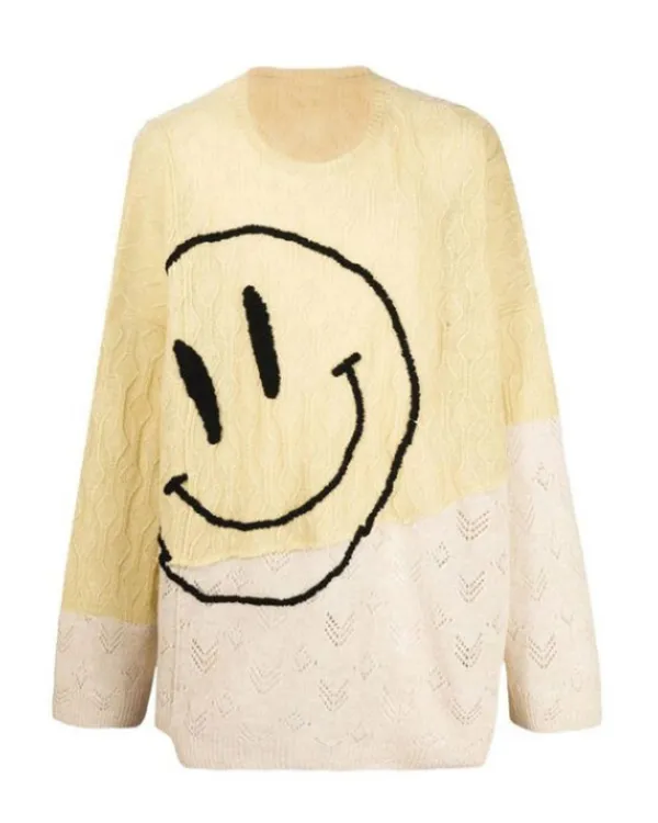 Bake Off Noel Fielding Smiling Face Yellow Jumper