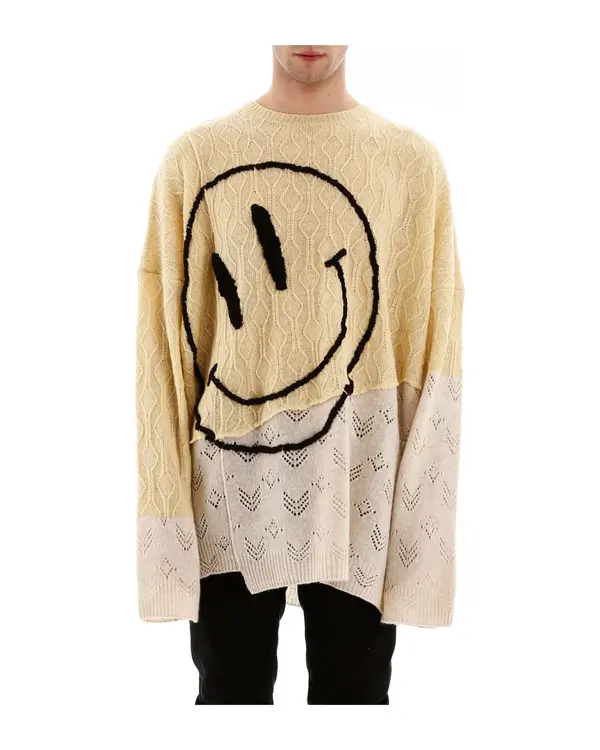 Bake Off Noel Fielding Smiling Face Yellow Jumper
