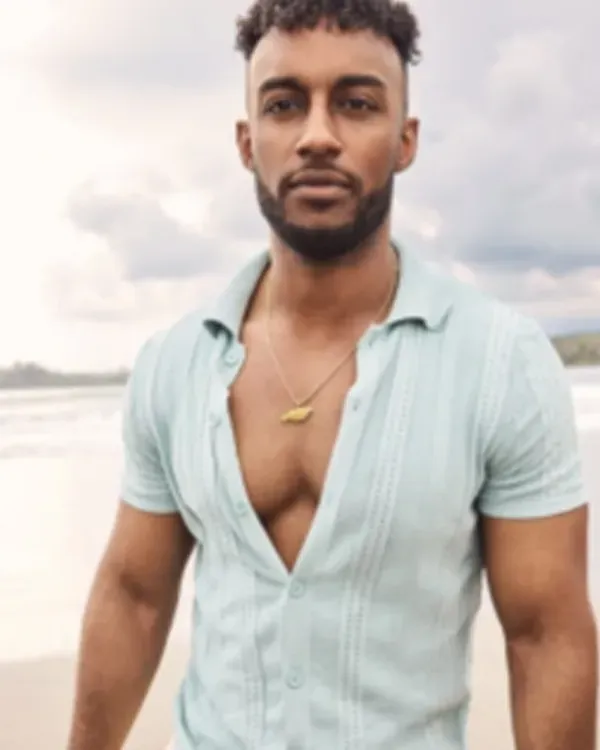Bachelor In Paradise S10 Hakeem Moulton Mint Green Knit Shirt