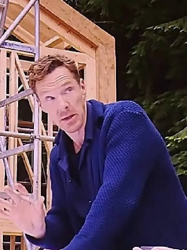 The Roses Benedict Cumberbatch Blue Coat