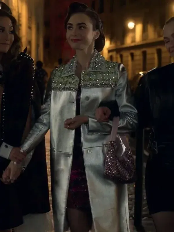 Emily In Paris S02 Lily Collins Silver Coat